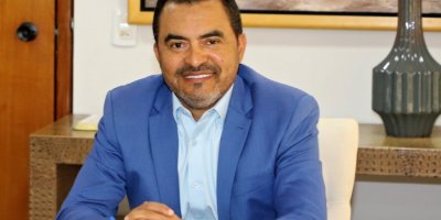 Wanderlei mantém coerência e não renuncia. Melhor para ele e para o Estado