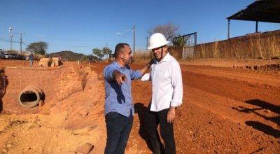 Administração Eduardo Siqueira contraria viés da crítica oposicionista no primeiro ano: diferente do amplificado, prefeito cortou no custeio e alargou investimentos.Pode, agora, abrir uma frente de trabalho mais ampliada 