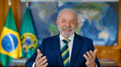 "Trump quer criar nova ONU", diz Lula sobre Conselho de Paz