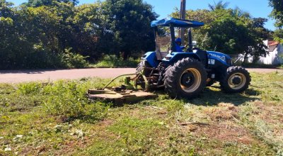 Prefeitura finaliza roçagem de seis quadras da região sudoeste do Plano Diretor de Palmas