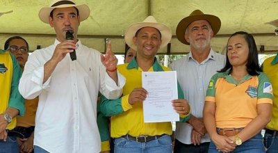 Vicentinho Júnior prestigia cavalgada e oficializa quase R$ 1 milhão para saúde e infraestrutura de Carrasco Bonito   