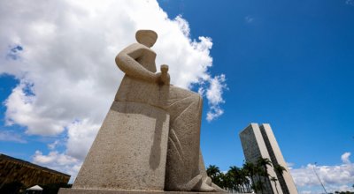 Supremo proíbe saque em dinheiro de recursos de emendas parlamentares 