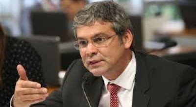 Deputado aciona Justiça contra alta de até 15% na conta de luz no Rio