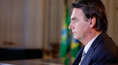 Alexandre de Moraes concede prisão domiciliar a Bolsonaro