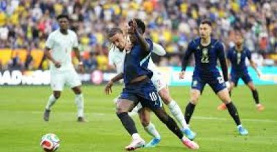 Brasil joga mal e perde de 2 a 1 para a França nos EUA