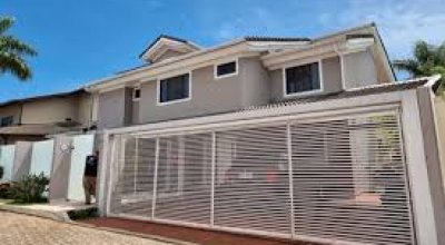 Moraes proíbe drones perto da casa onde Bolsonaro cumpre prisão