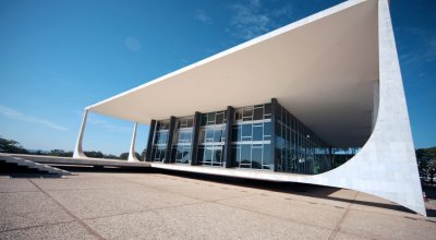 Ministro Zanin condena ex-aluno de medicina por trote que obrigou calouras a jurar não recusar "tentativa de coito"