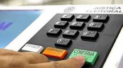 Onze governadores renunciam para disputar eleições de outubro