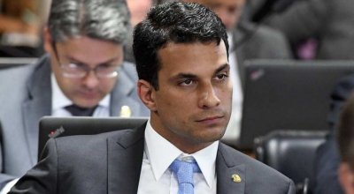 Irajá manda Kátia procurar outro palanque porque PSD já tem candidato mas que,com Senadora,  Lula terá palanque sólido!!! Isto sem que Kátia dissesse que é candidata!!! Apenas filiou-se ao PT a pedido de Lula!! Nem Freud!!