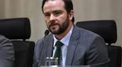 Governo avalia uso do FGTS para quitar dívidas, diz Durigan