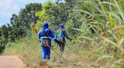 Prefeitura de Palmas realiza roçagem em 14 bairros em uma única semana