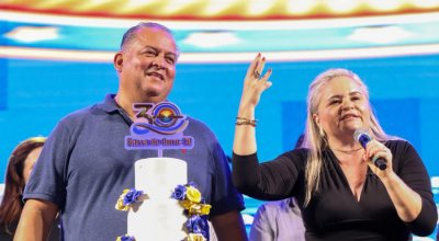 Senador Eduardo Gomes participa dos 30 anos de Barra do Ouro e reforça atuação com investimentos no município