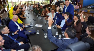 Problema do governo com MPs está é no processo Legislativo, mas Executivo negocia solução é com sindicalistas isolando deputados da discussão. Assim fica difícil mesmo com boa intenção. Non sense eleitoral  que pode prejudicá-lo