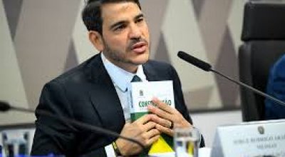 "Não é simples, mas Senado é soberano", diz Messias após rejeição