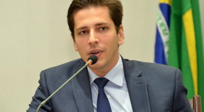 Irracionalidade dos deputados da oposição contra os R$ 56 milhões de doação do BNDES  pode prejudicar até mesmo seu candidato numa eventual eleição. Só R$ 8 milhões seriam destinados  este ano ao governo de Wanderlei