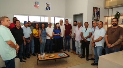 Em Wanderlândia, prefeito, sete vereadores e ex-prefeito fecham com Dorinha