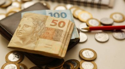 Com R$ 359 milhões que caem nesta segunda, FPE do Estado teve crescimento negativo de 1,66% quando só data-base a partir de maio projeta acréscimo anual de meio bilhão  na folha e 52% das receitas vem da União