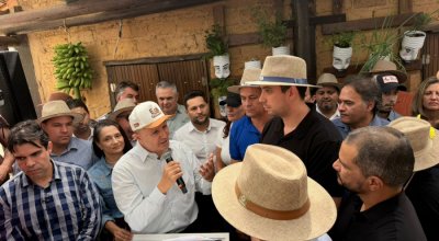 Prefeitura de Palmas assina ordens de serviço para modernização de feiras e do camelódromo da Capital