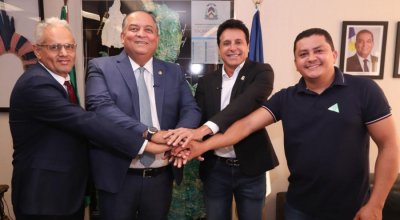 Senador Eduardo Gomes recebe apoio do deputado Nilton Franco e dos prefeitos de Arapoema e Rios dos Bois