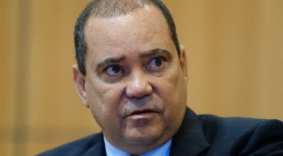 Decisão de Ronaldo Dimas surpreende grupo de Vicente Jr. "Foi ele que nos procurou para fazer aliança, fechamos o acordo e fomos a Brasília para ele fazer isso aí sem dar qualquer satisfação". Não é a primeira rolagem de Dimas!