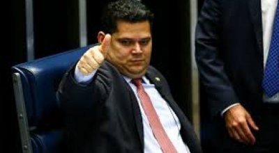 Alcolumbre sugere "melhorar" 6x1 e quer passar PEC por comissões