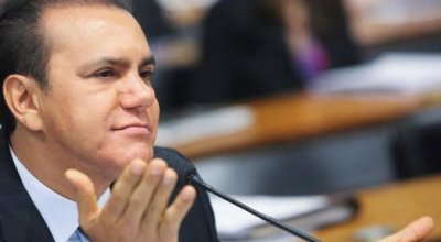 Ataídes derrapou forte com a chantagem indecente com o eleitor. Não diferente de quando defendeu que Bolsonaro fechasse o STF.  E não é o eleitor/consumidor que deveria ao empresário. Atesta-o a sua própria declaração de patrimônio na Justiça Eleitoral