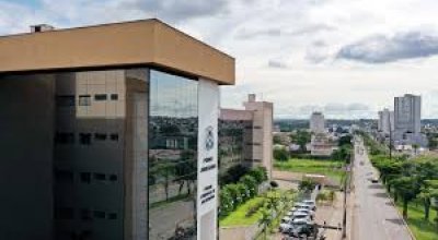  O Tribunal do Júri de Araguaína condenou Rejane Mendes da Silva e Lindiana Mendes da Silva pelo homicídio e pela ocultação de cadáver de José Paulo Couto, idoso com mais de 60 anos à época dos fatos. A decisão acolheu a tese da denúncia apresentada pelo 