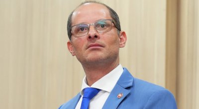 Procuradoria Geral de Justiça impetra ADI contra indenização a servidores por falta de estudos financeiros. O problema é que ataca apenas o projeto em que o governo foi derrotado!!!