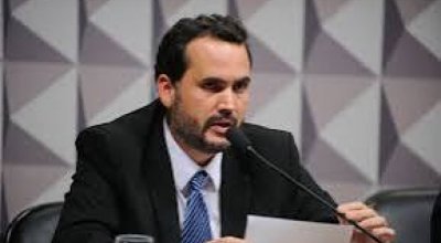 Governo avalia aumentar teto do MEI para R$ 140 mil, diz ministro