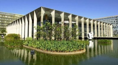 Itamaraty alerta para risco de EUA usar força militar no Brasil