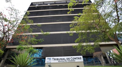 Presidente do TCE é autorizado  a fazer a sétima viagem internacional só este ano. Diárias do conselheiro em 2026 já somariam R$ 236 mil. Em  junho, teve rendimentos e indenizações de R$ 190 mil!! E o subsídio é apenas R$ 41 mil