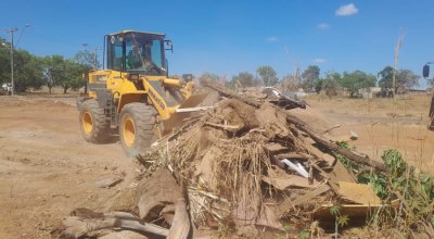 Prefeitura reforça manutenção de acessos às praias de Palmas com limpeza e reposição de areia