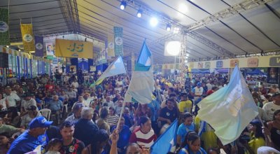 Convenção de Vicentinho reúne caravanas de todos os 139 municípios e lota espaço em Taquaralto