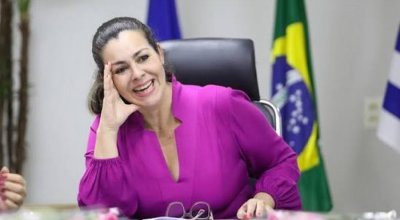Cinthia aponta o gatilho para Eduardo mas o tiro do Ideb atinge, na verdade, é seu próprio pé. O Ideb reflete não só a aprovação escolar mas o Saeb que é cumulativo, responsabilidade da ex-prefeita em dois dos três anos avaliados