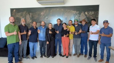 Gaguim recebe apoio do prefeito de Dianópolis ao Senado e amplia alianças em seis municípios