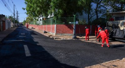 Prefeitura de Palmas inicia recapeamento na Arno 32 com microrrevestimento asfáltico