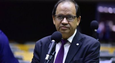 Eli, candidato ao Senado do Republicanos, tem o apoio de Wanderlei que pede  votos a Gaguim como o filho, deputado Leo e o irmão, vereador Marilon, do mesmo partido, declararam ontem. É o tal "apoio do amigo da onça"