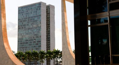 STF notifica ao Congresso que presidentes de partidos e ex-parlamentares não podem indicar emendas