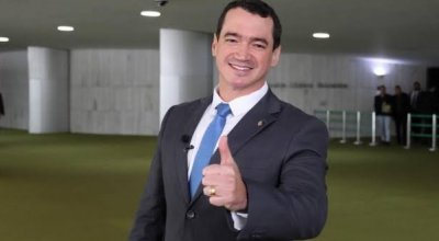 Alexandre Guimarães segue entre os favoritos ao Senado e confirma força na disputa