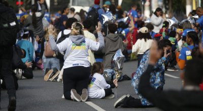 Evangélicos são alvo de disputa, mas rejeitam uso eleitoral de igrejas