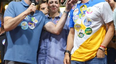 Em casa, Mantoan encerra campanha ao lado de Vicentinho e Cinthia diante de milhares de palmenses