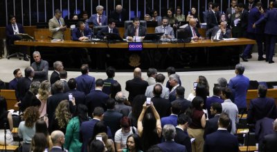 Alcolumbre marca votação da PEC pelo fim da 6x1 para quarta-feira