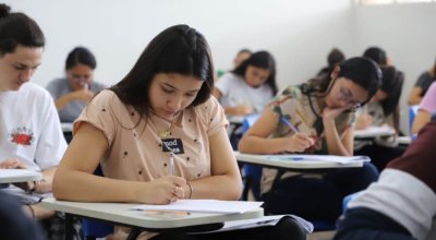 Concurso da Saúde do Tocantins mobiliza milhares de candidatos no domingo; concorrência chega a 131 por vaga