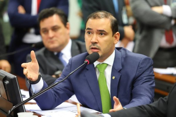 Diretório da União Progressista será paritário: três do PP e três do UB ...