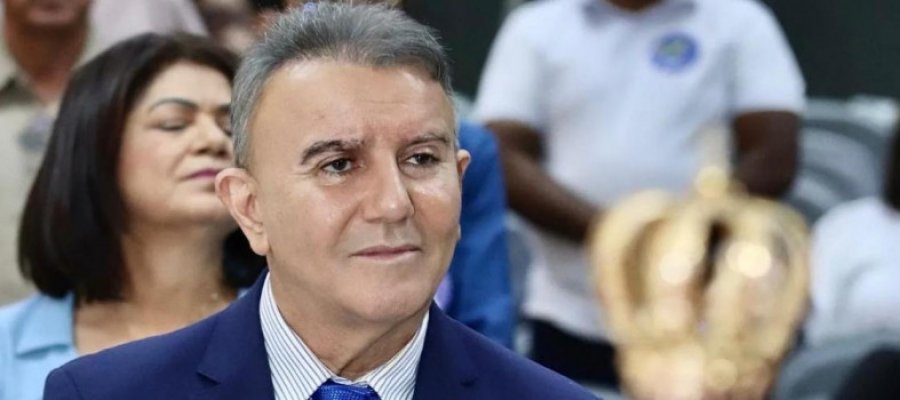 Oposição a Eduardo não tem sustentação ponderável nos números da administração e parece irromper proporcionalmente ao avanço político do prefeito que tende a liderar  naturalmente o retorno do siqueirismo no Estado