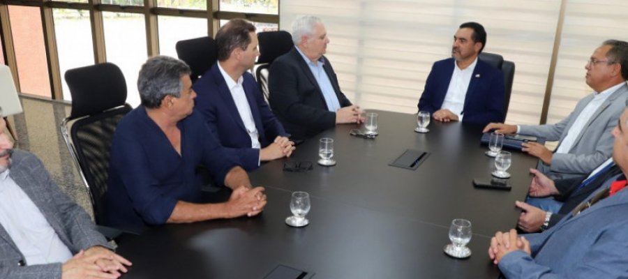 Governo concedeu renúncia fiscal de R$ 2,5 bilhões no ano passado e frigoríficos que exportaram R$ 3,3 bi com imposto de 1%  querem  mais: acabar com o fundo que repara rodovias!! E  Palácio  parece apoiar!