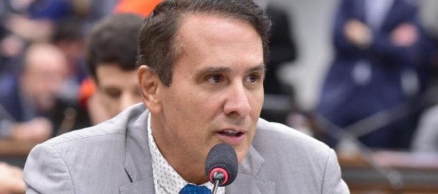 Palácio persiste na desidratação de Carlos Gaguim com a mesma estratégia que cindiu sua base de deputados, arriscando perder  segundo mais votado nas pesquisas para Senado só por mero capricho e  invencionice tola