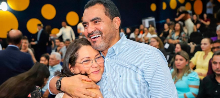 Pela Nexus, Wanderlei seria igual pão: quanto mais se bate, mas cresce. Mesmo com afastamento, inquéritos e rachaduras na base, governador teria elevado sua aprovação em 11 pontos percentuais no período de 18 meses