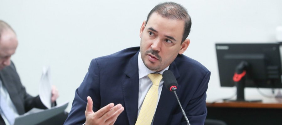 Vicentinho reage a grupos organizados financiados por adversários nas redes sociais que trazem à tona denúncia anônima de cinco anos atrás contra o candidato do PSDB, no governo de Mauro Carlesse, rechaçada pela PF e STF