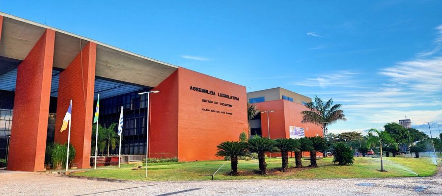 Deputados governistas trancam pauta do Legislativo sugerindo suas vontades políticas serem maiores do que o projeto do Estado. E buscam reeleição!